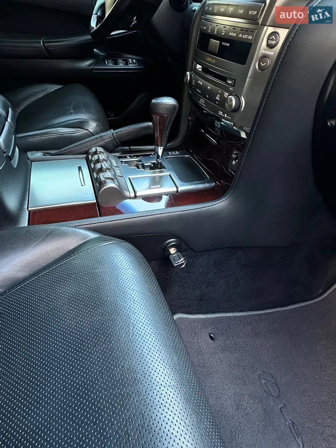 2011 Lexus LX - мініатюра 15