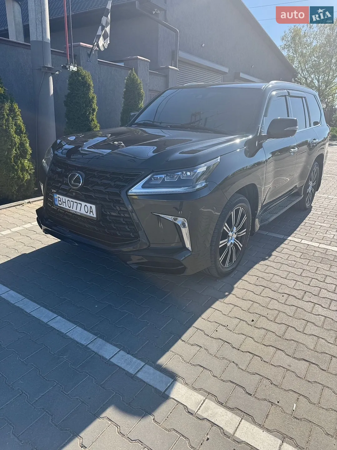 2016 Lexus LX - мініатюра 9