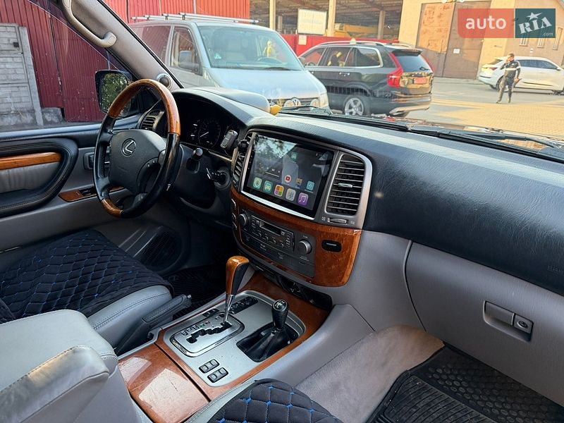 Позашляховик / Кросовер Lexus LX 2005 в Володимирі