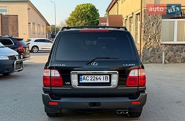 Позашляховик / Кросовер Lexus LX 2005 в Володимирі