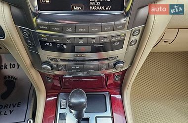 Позашляховик / Кросовер Lexus LX 2008 в Чернівцях
