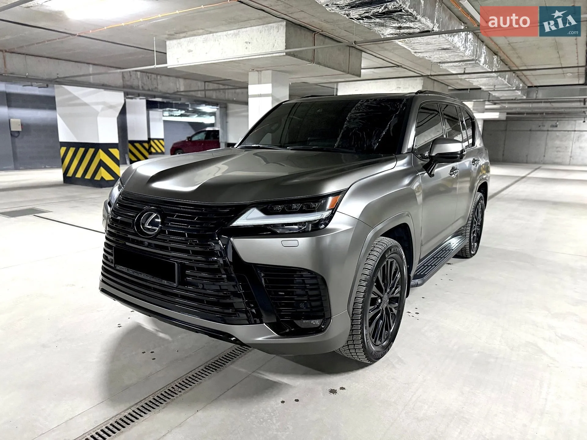 2022 Lexus LX - фото 1