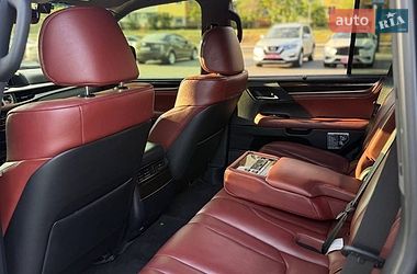 Позашляховик / Кросовер Lexus LX 2017 в Дніпрі