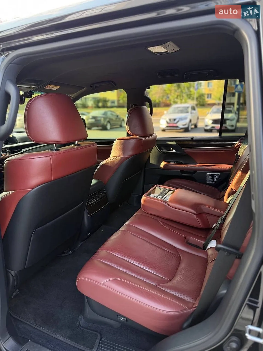 2017 Lexus LX - мініатюра 11