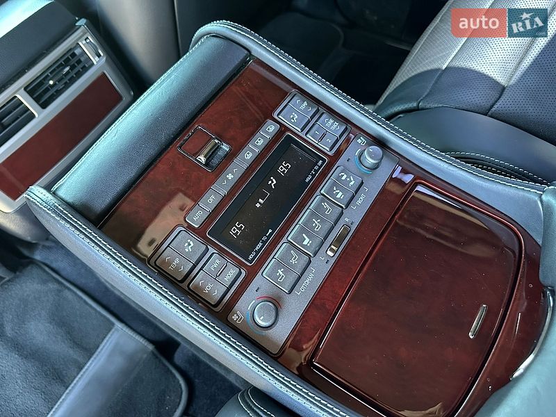Внедорожник / Кроссовер Lexus LX 2015 в Киеве