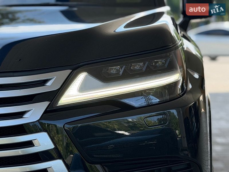 Позашляховик / Кросовер Lexus LX 2022 в Дніпрі