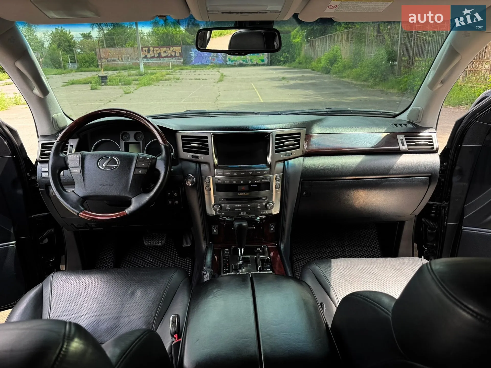 2011 Lexus LX - мініатюра 18