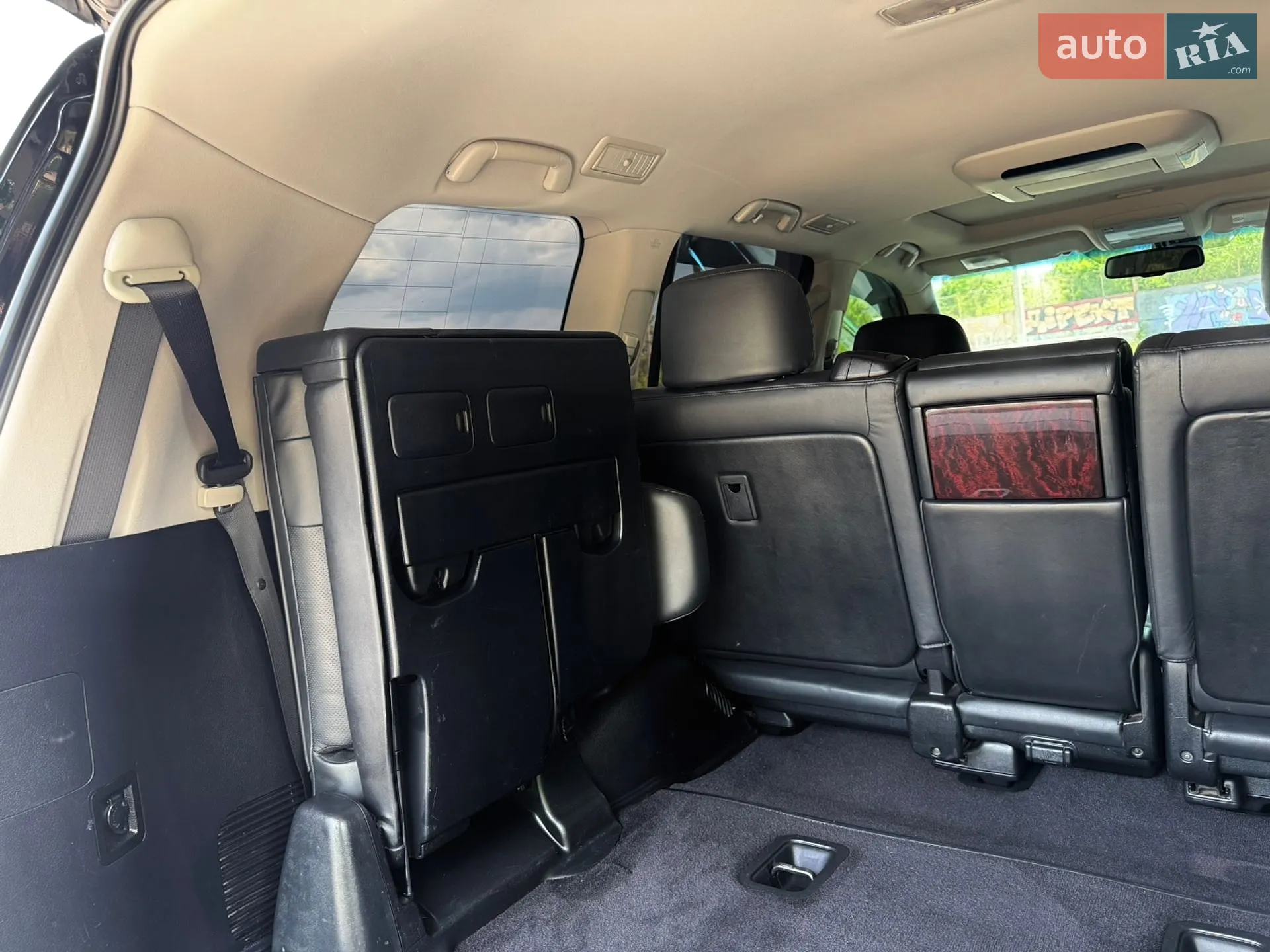 2011 Lexus LX - мініатюра 22