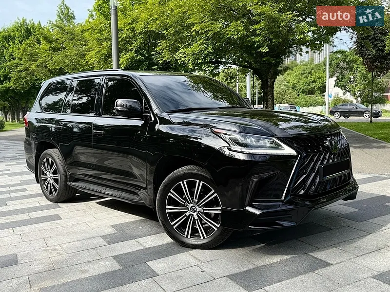 Lexus LX