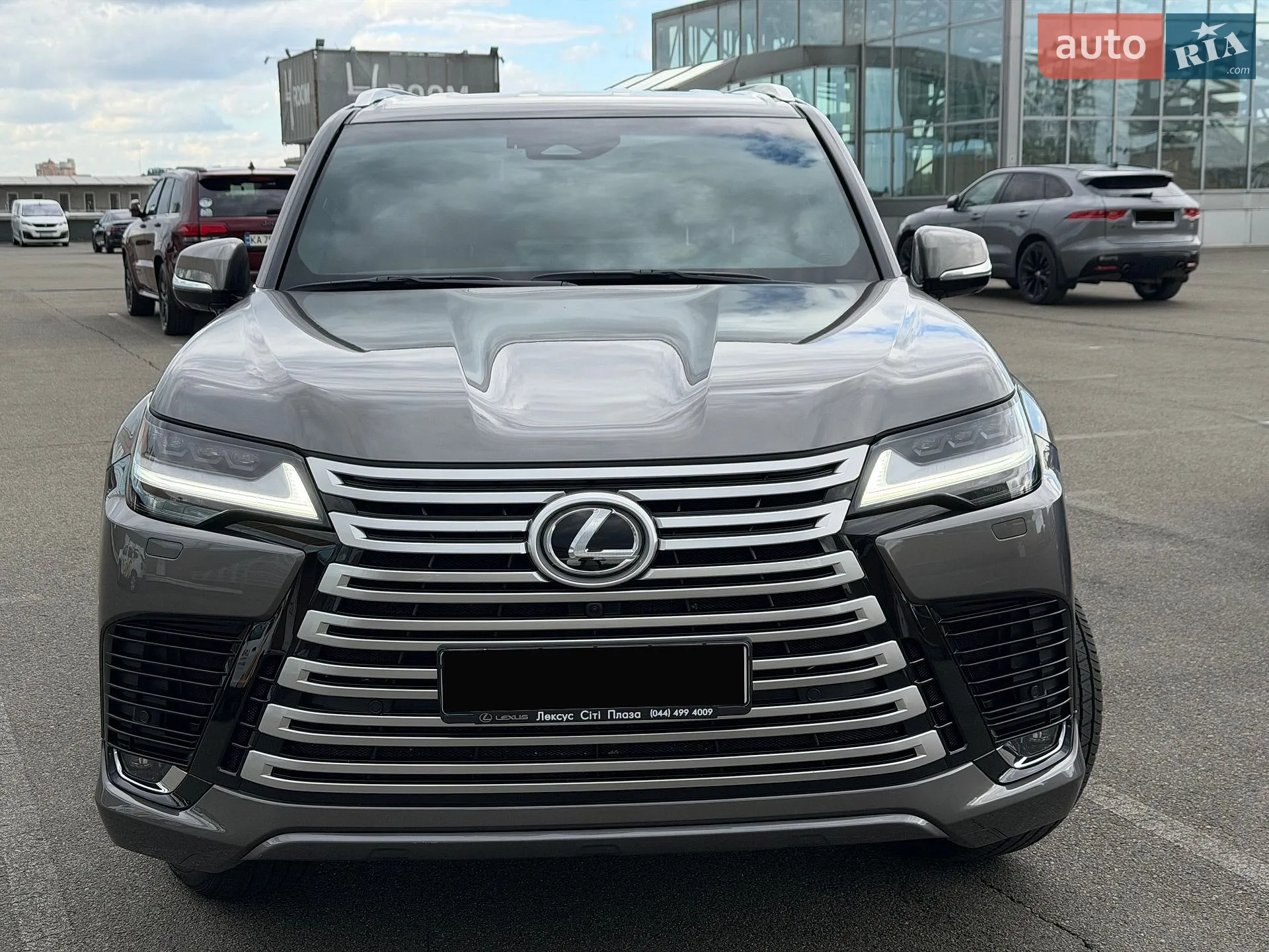 2025 Lexus LX - фото 1