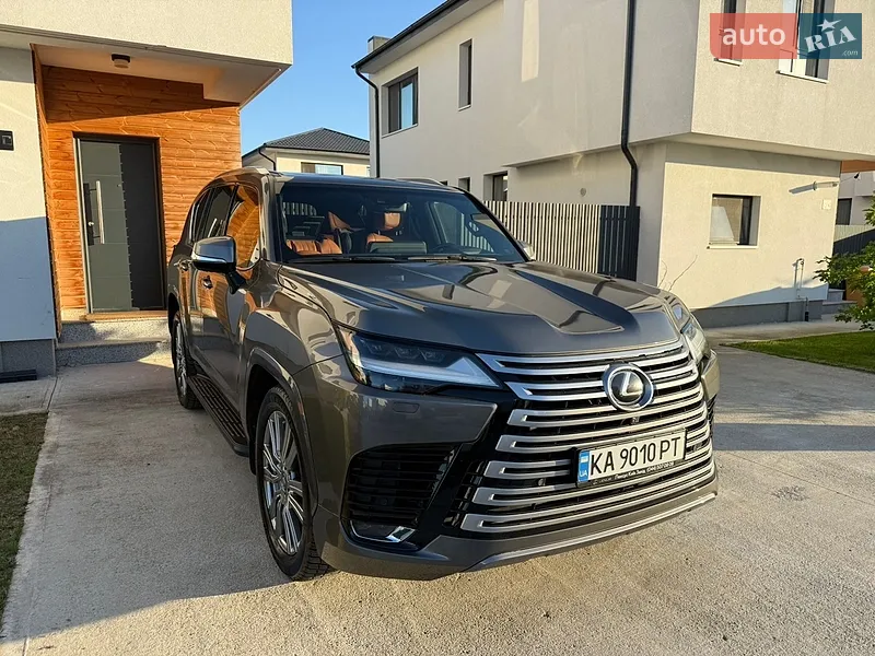 Lexus LX 2022