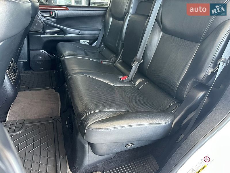 Внедорожник / Кроссовер Lexus LX 2010 в Одессе