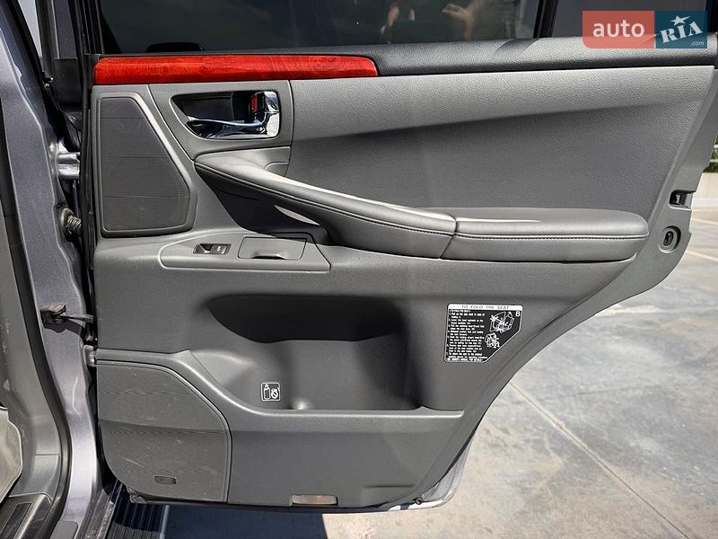 Внедорожник / Кроссовер Lexus LX 2009 в Киеве