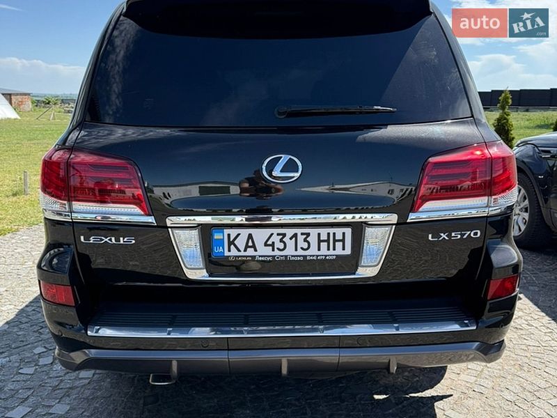 Позашляховик / Кросовер Lexus LX 2013 в Шептицькому
