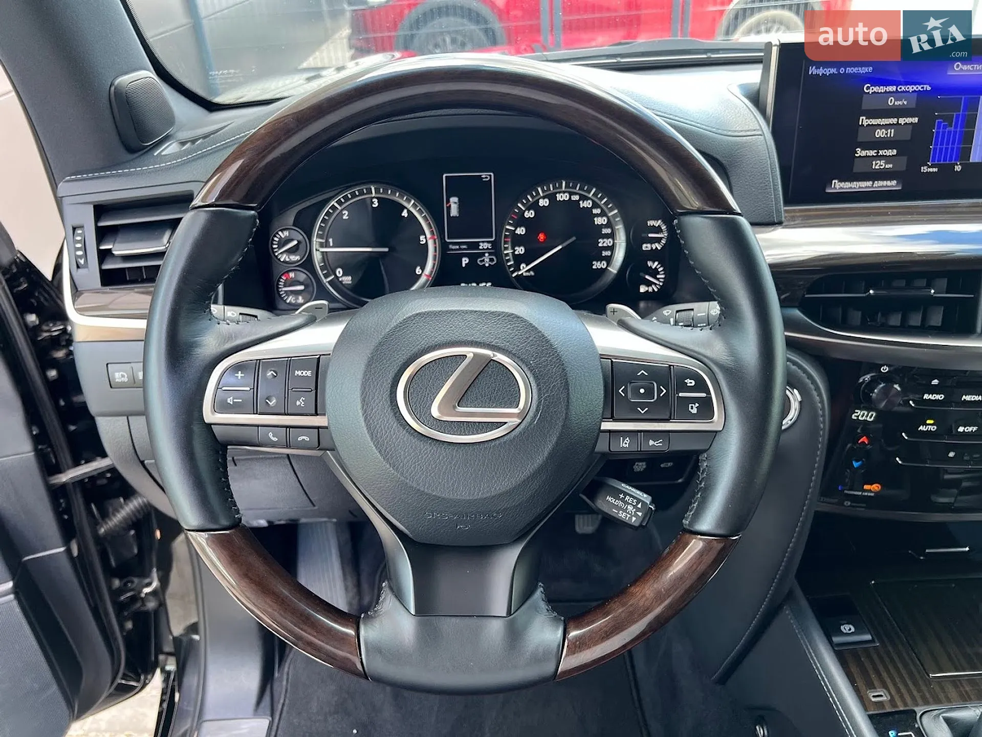 2017 Lexus LX - мініатюра 18