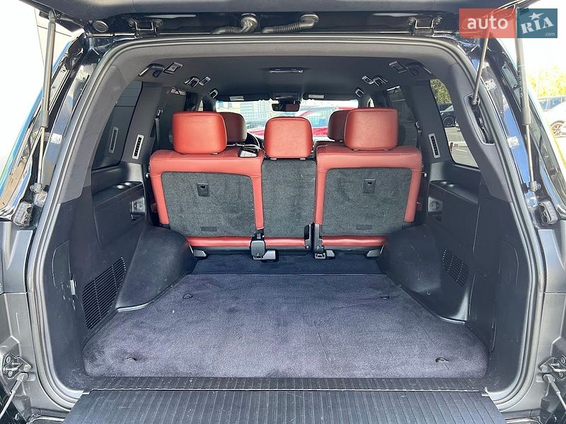 Позашляховик / Кросовер Lexus LX 2017 в Дніпрі