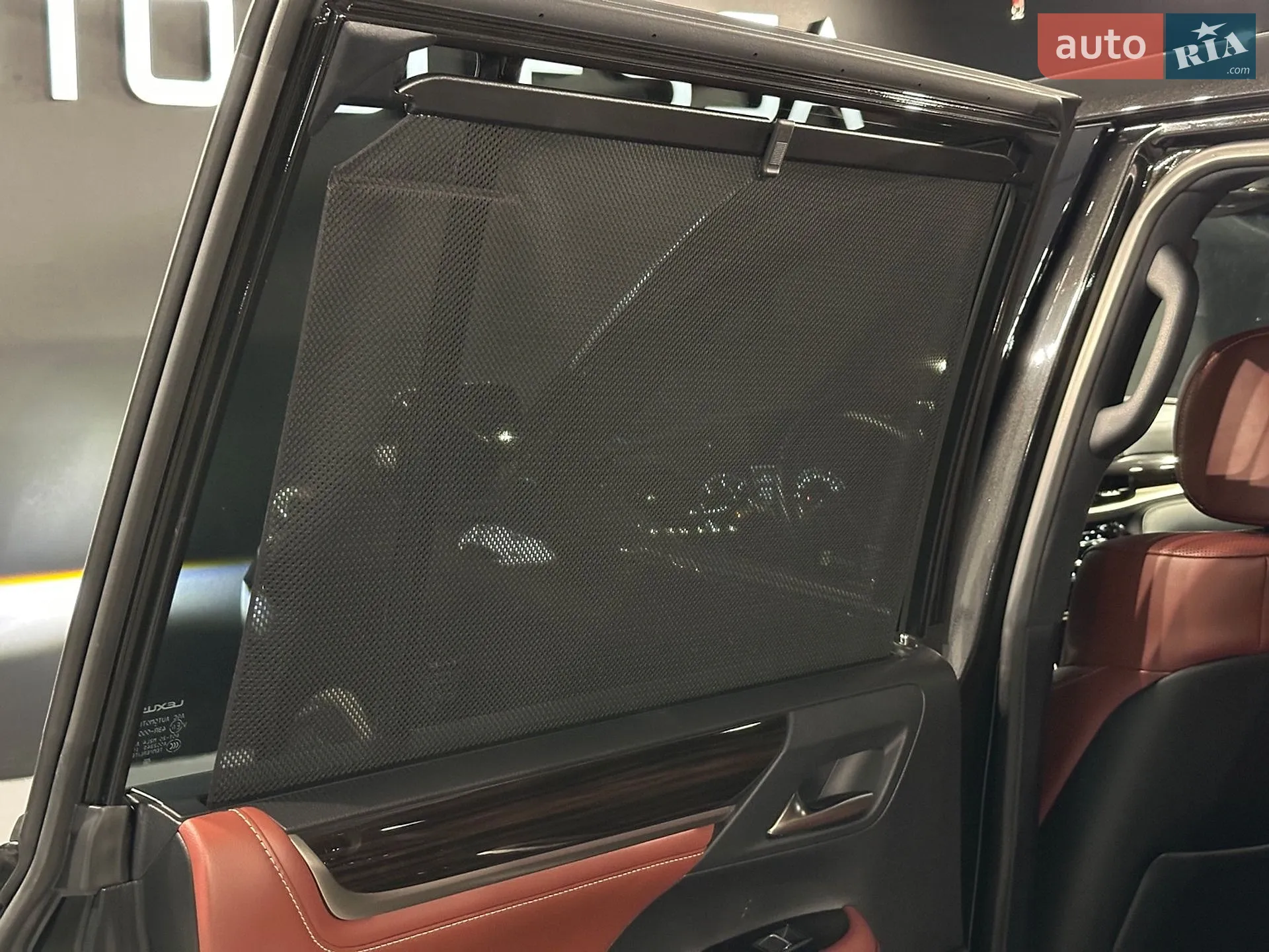 2019 Lexus LX - мініатюра 11