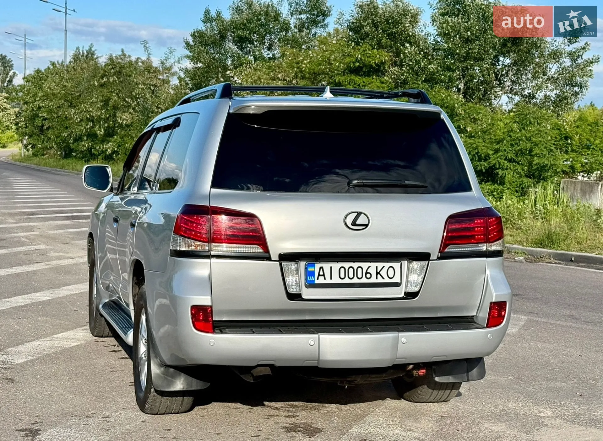 2011 Lexus LX - мініатюра 9