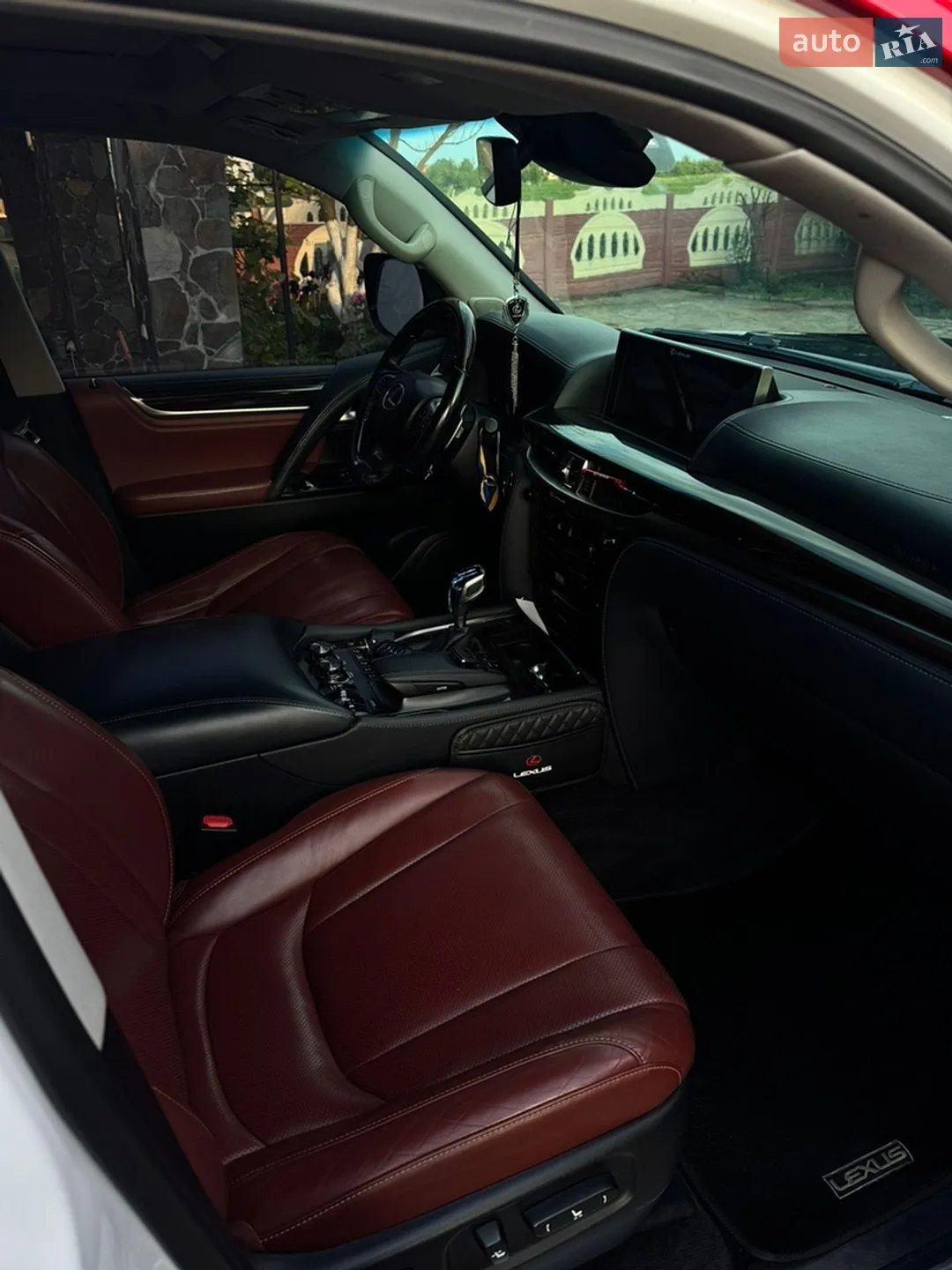 2017 Lexus LX - мініатюра 90