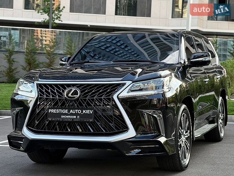 Внедорожник / Кроссовер Lexus LX 2017 в Киеве