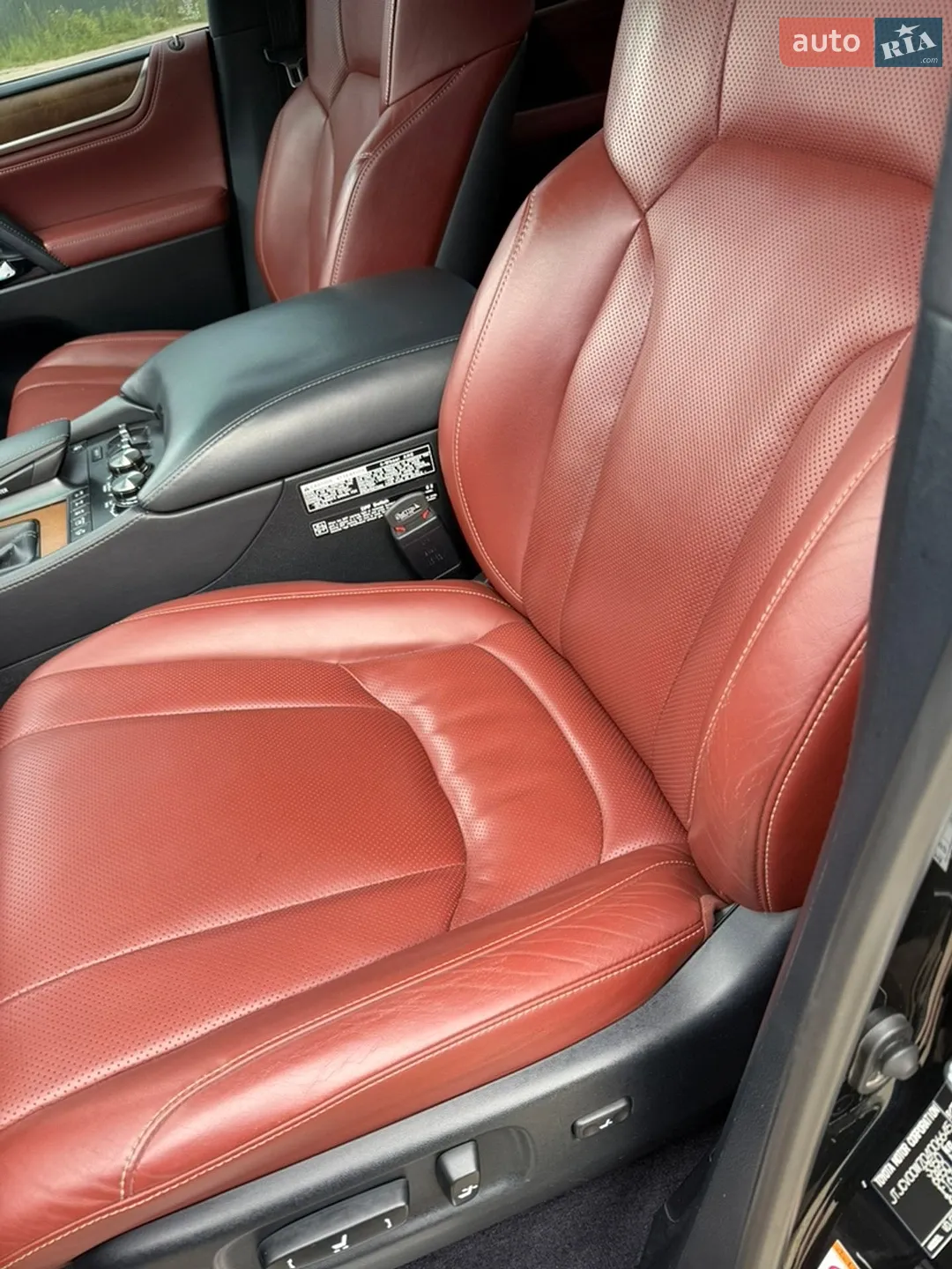 2017 Lexus LX - мініатюра 29
