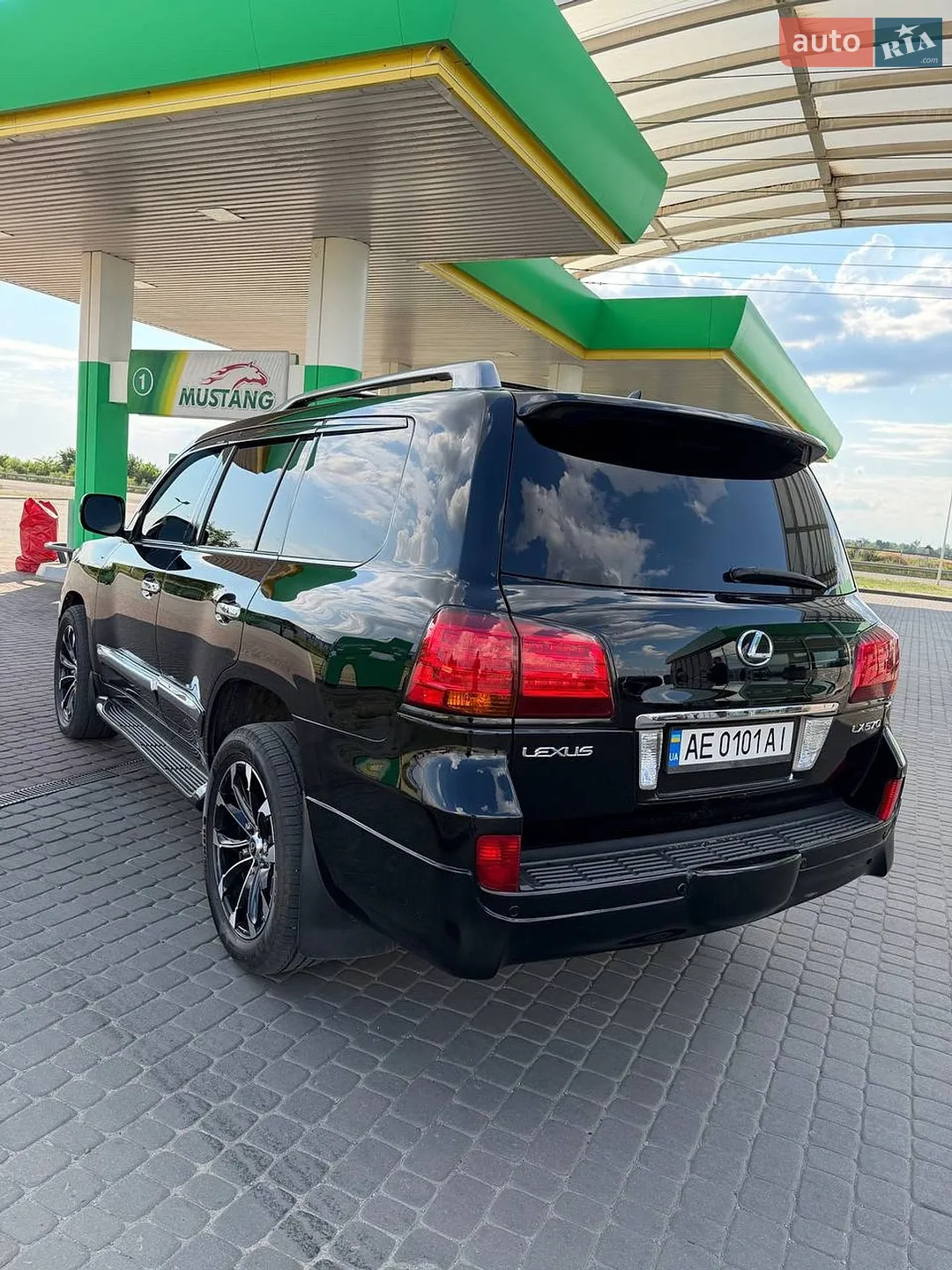 2010 Lexus LX - мініатюра 5
