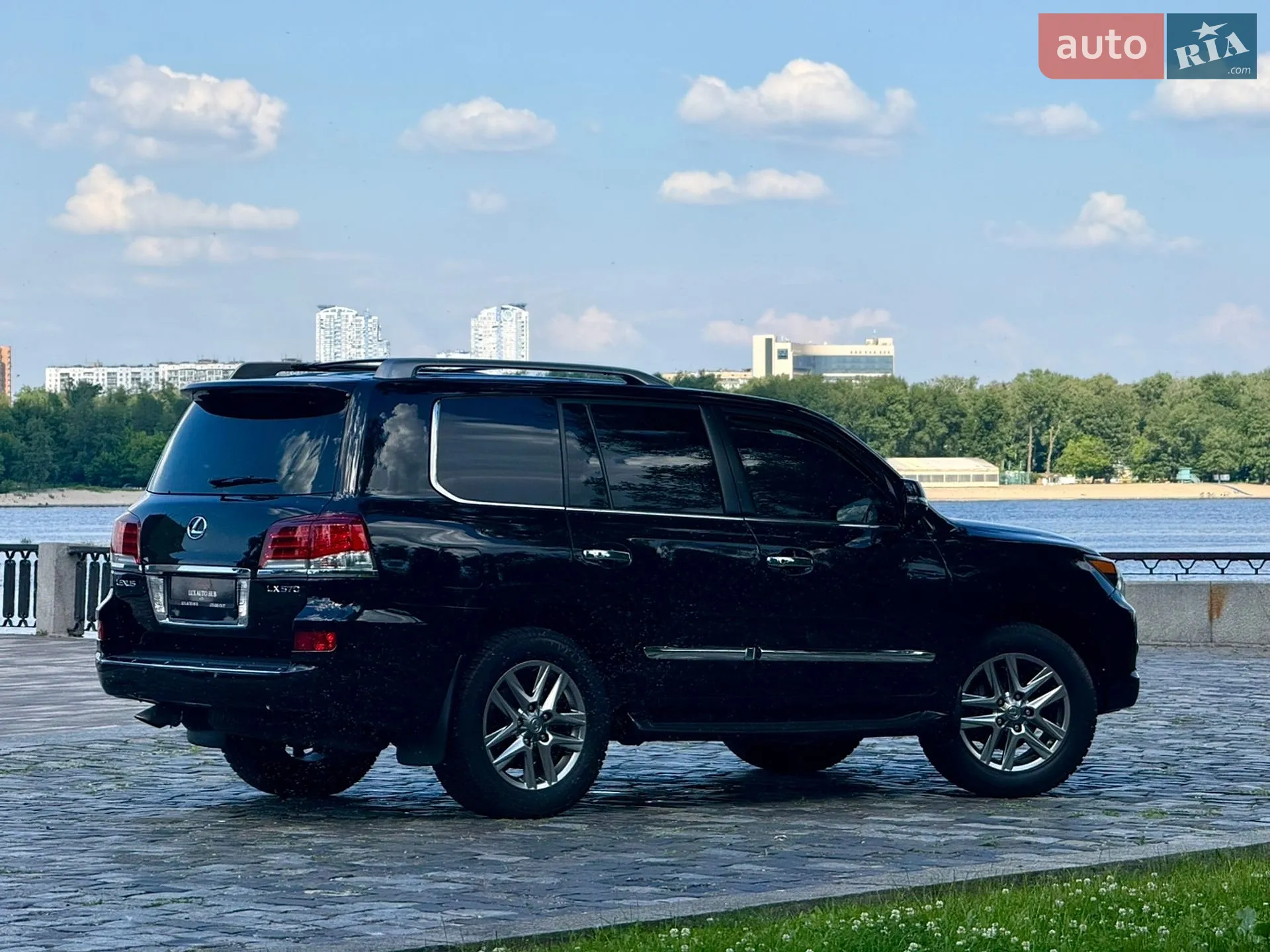 2013 Lexus LX - мініатюра 11