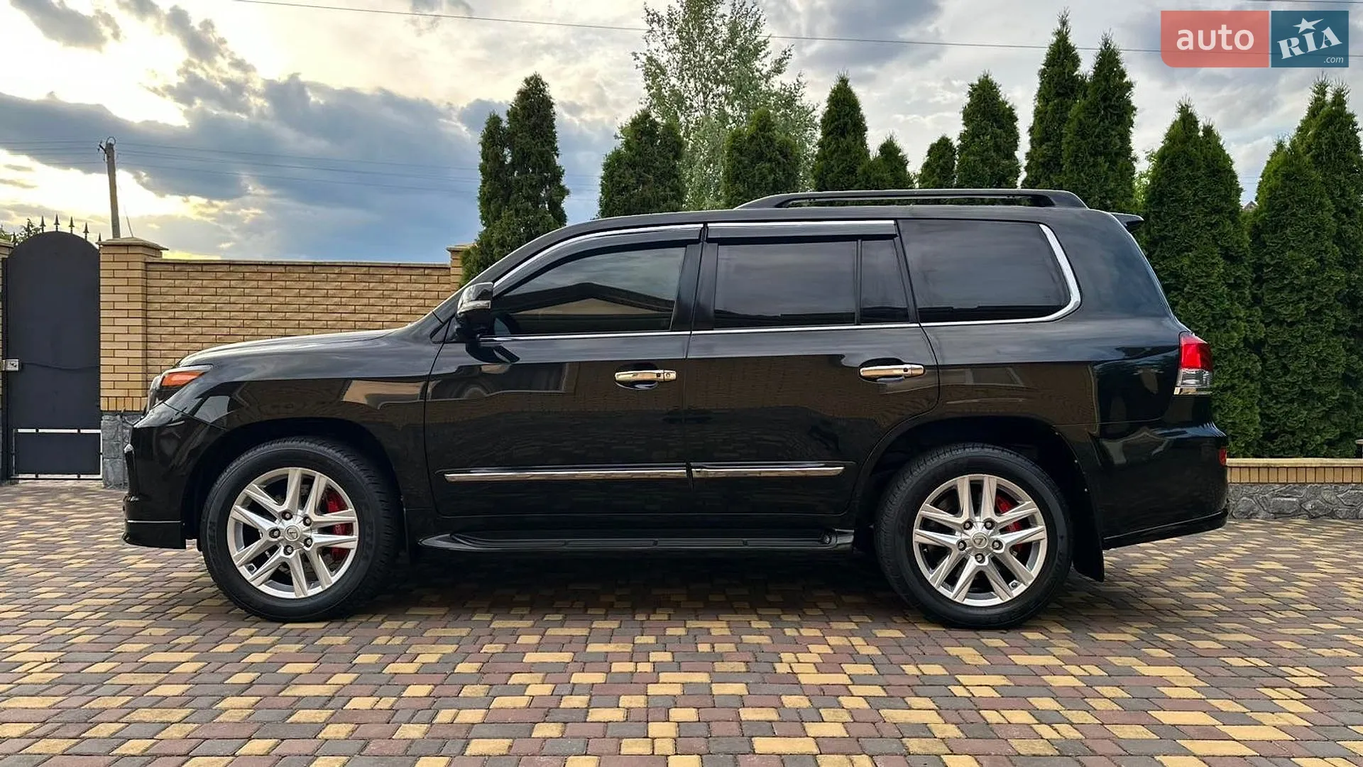 2015 Lexus LX - мініатюра 2