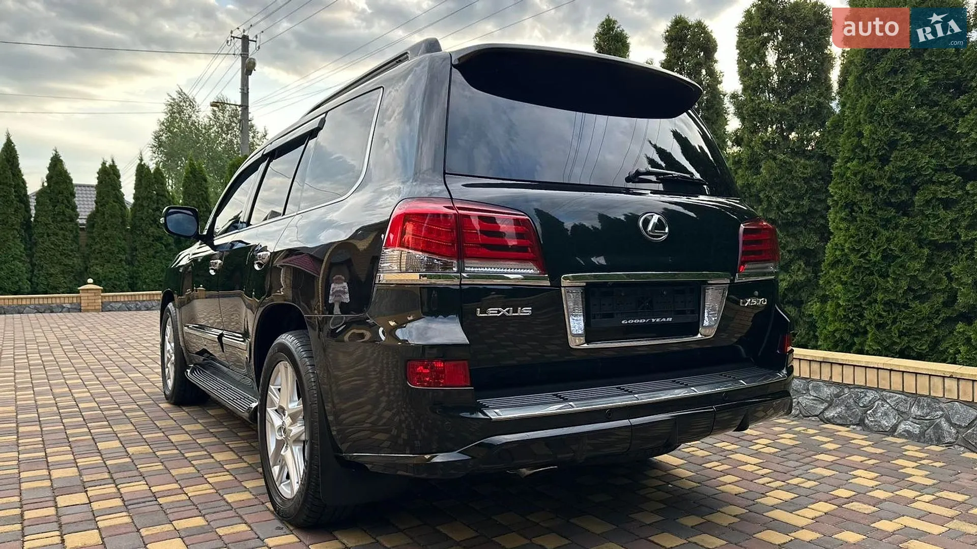 2015 Lexus LX - мініатюра 3