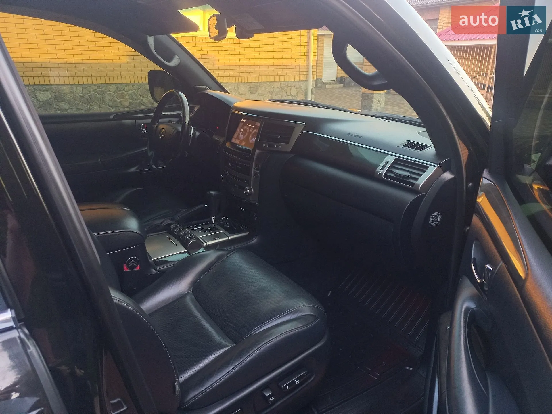2015 Lexus LX - мініатюра 5