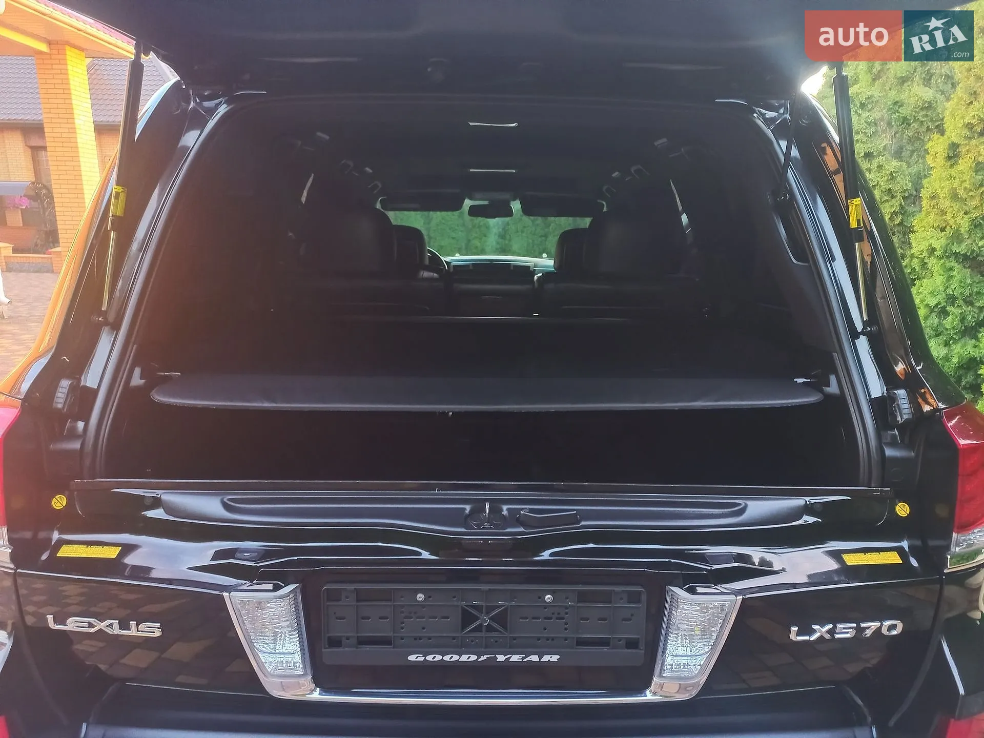 2015 Lexus LX - мініатюра 9