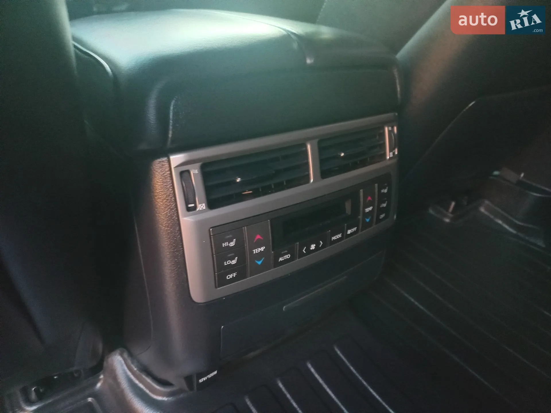 2015 Lexus LX - мініатюра 12