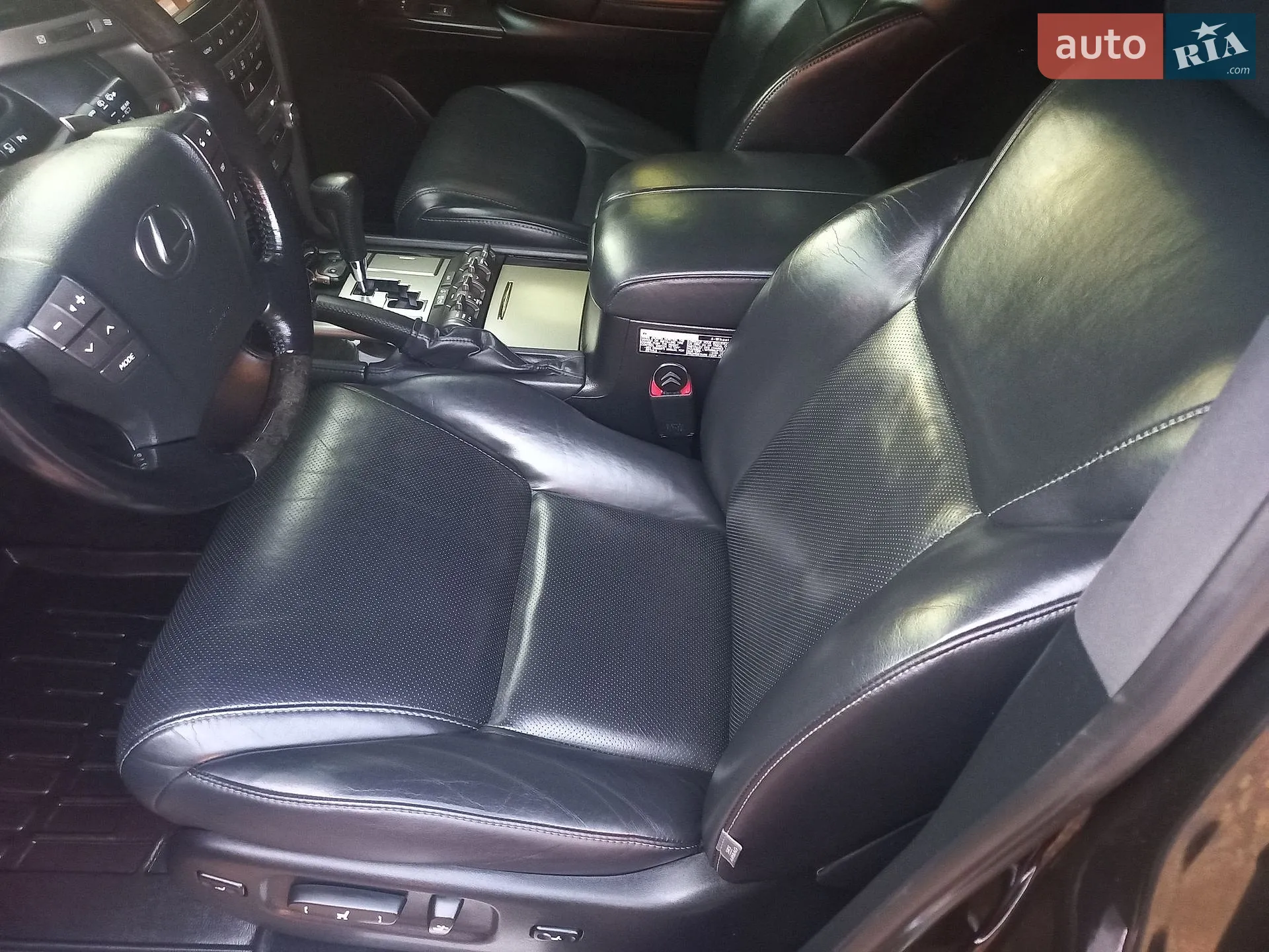 2015 Lexus LX - мініатюра 14