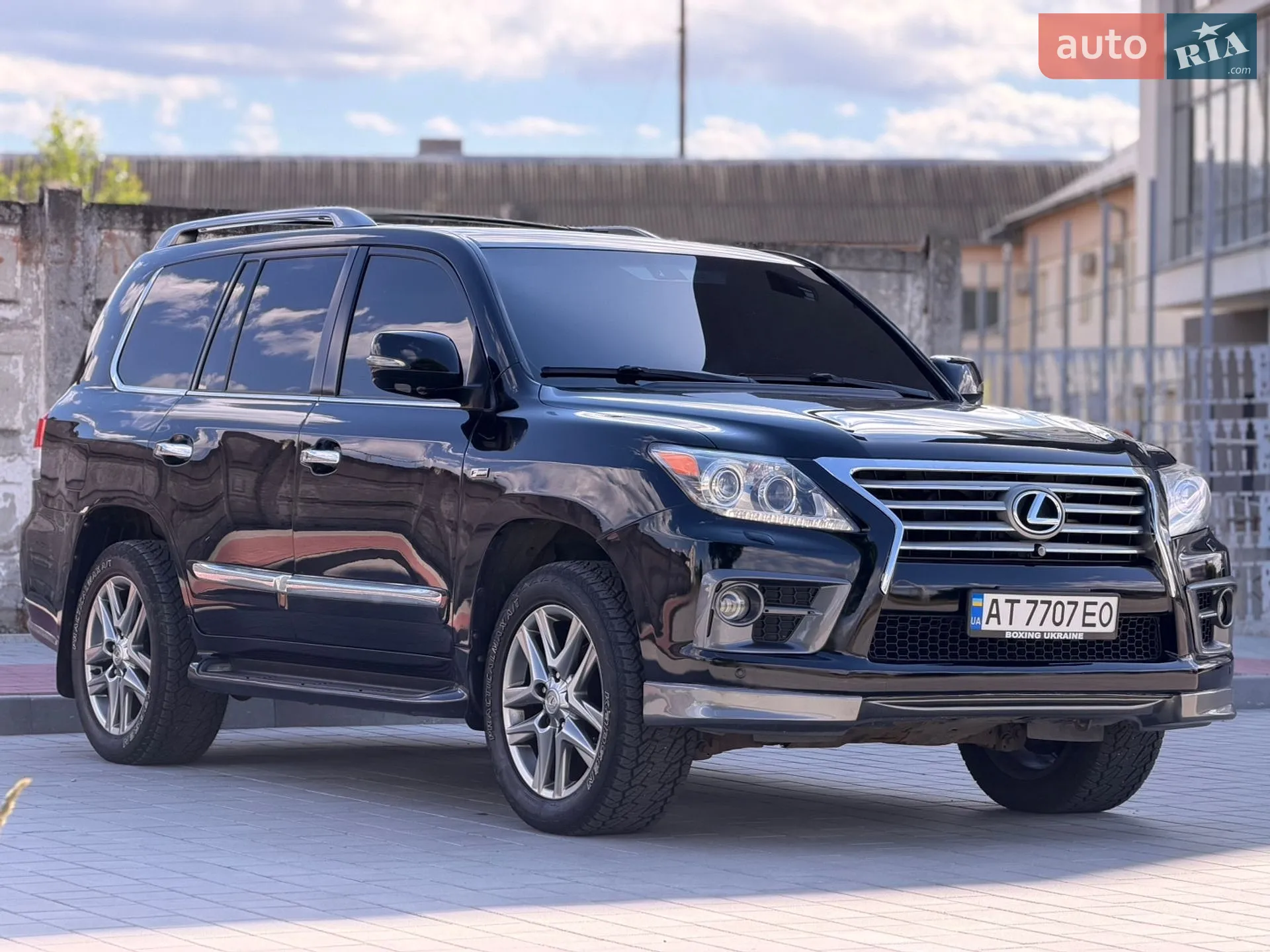 2010 Lexus LX - мініатюра 9