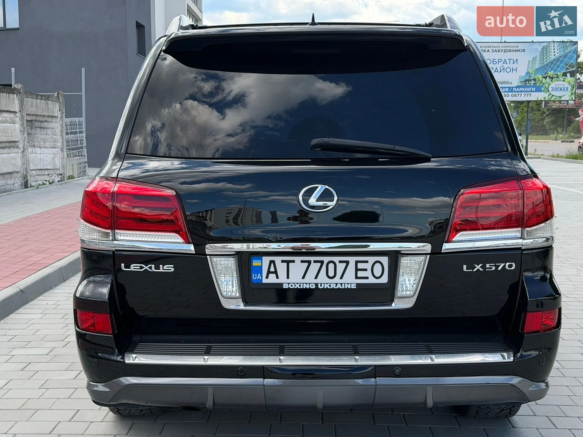 2010 Lexus LX - мініатюра 13