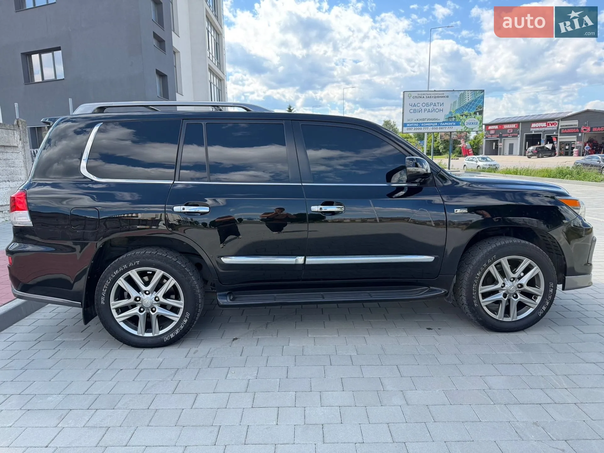 2010 Lexus LX - мініатюра 17