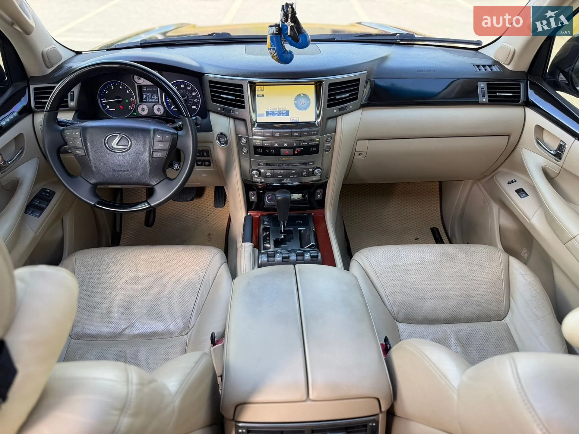 2010 Lexus LX - мініатюра 22