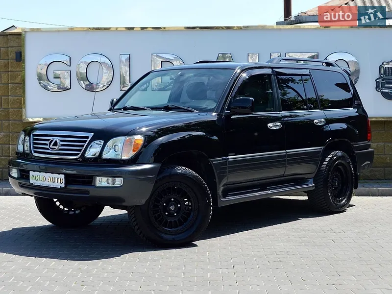 Lexus LX