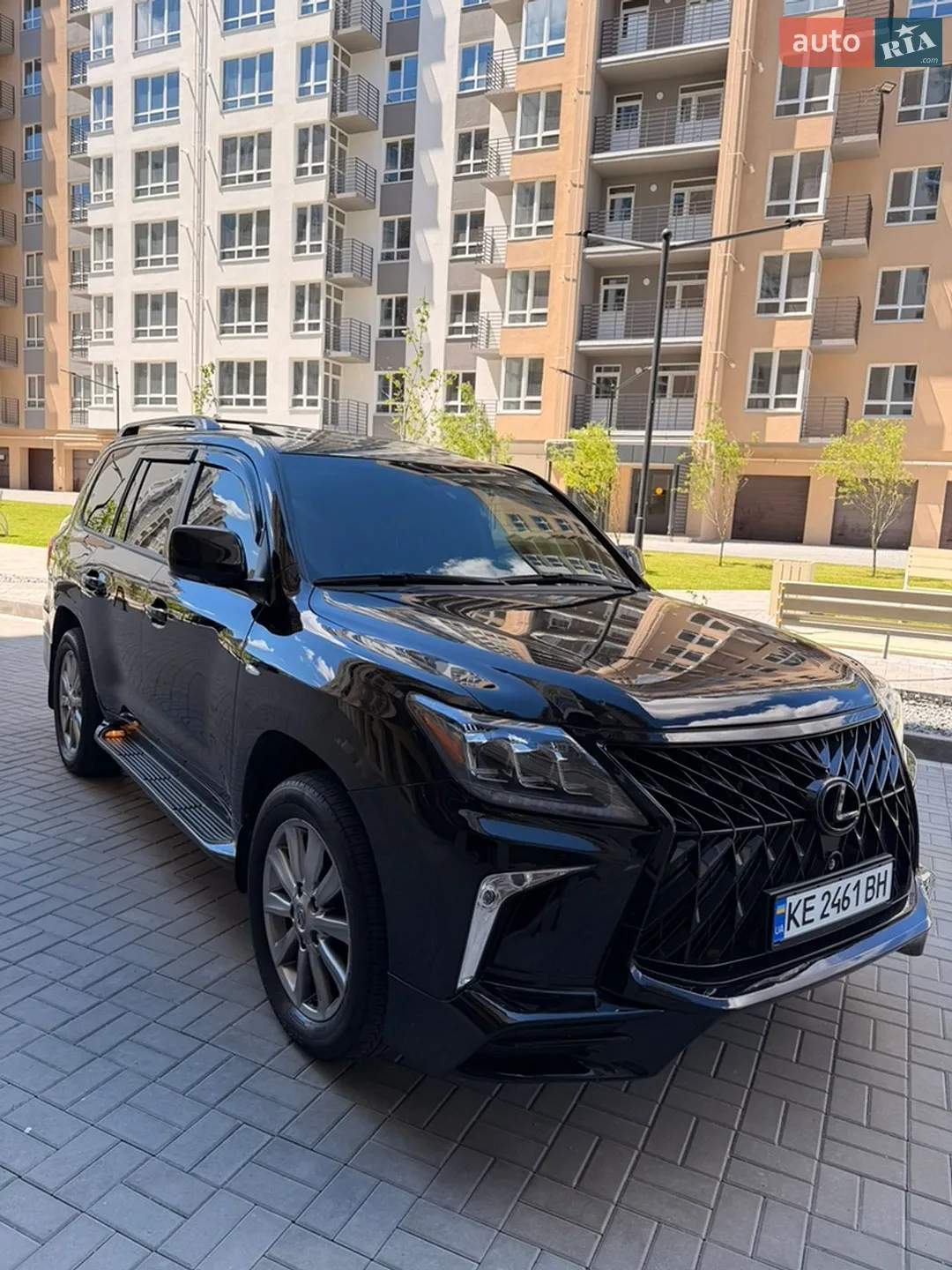 2010 Lexus LX - мініатюра 9