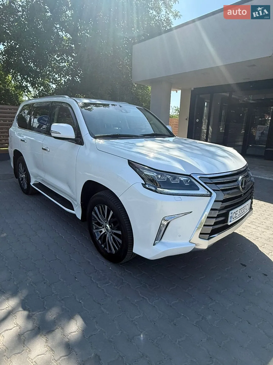 2016 Lexus LX - мініатюра 6
