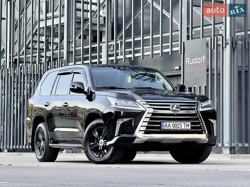 Lexus LX