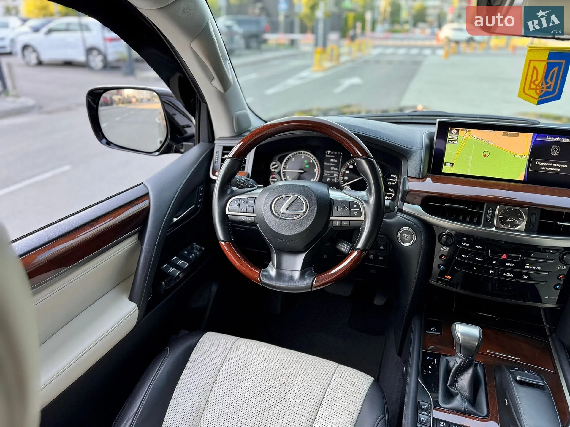 2017 Lexus LX - мініатюра 25