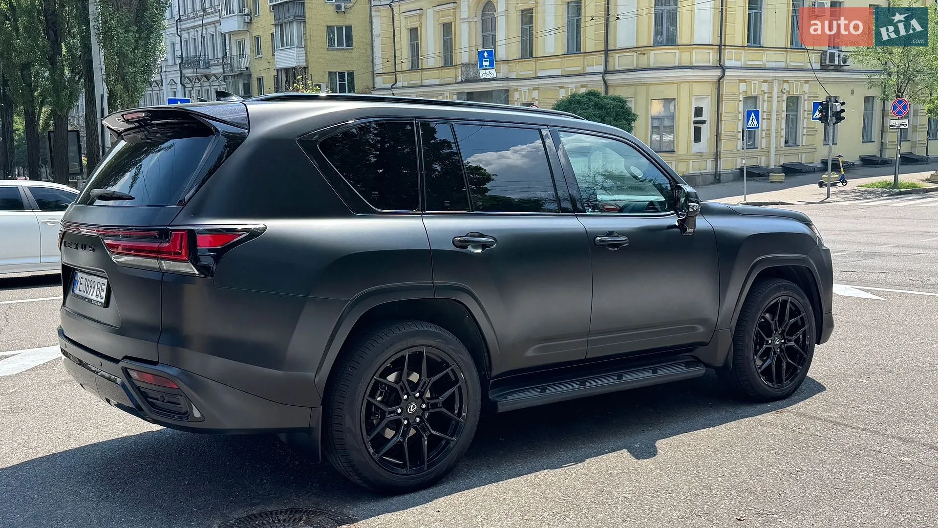 2022 Lexus LX - мініатюра 8