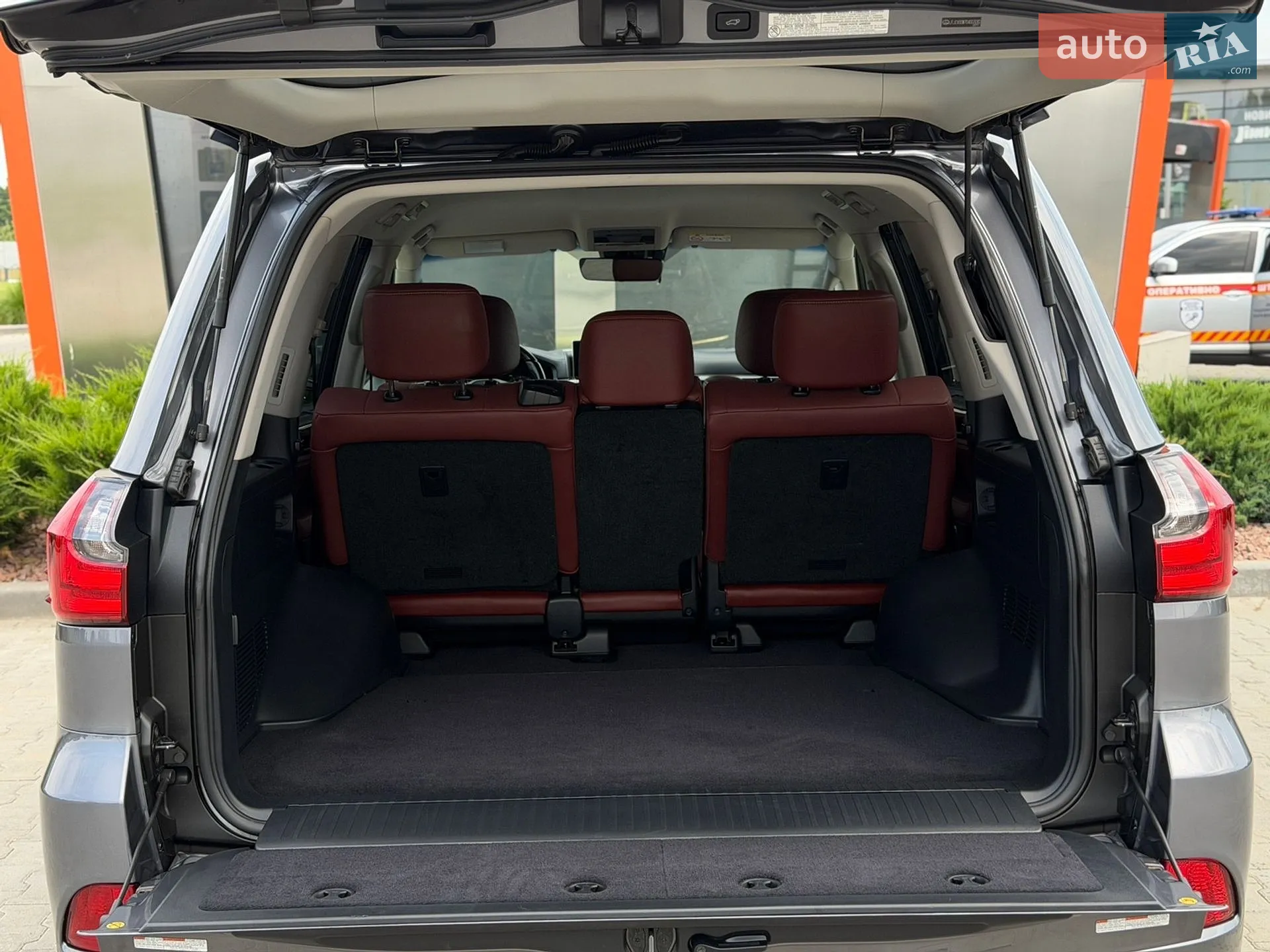 2016 Lexus LX - мініатюра 9