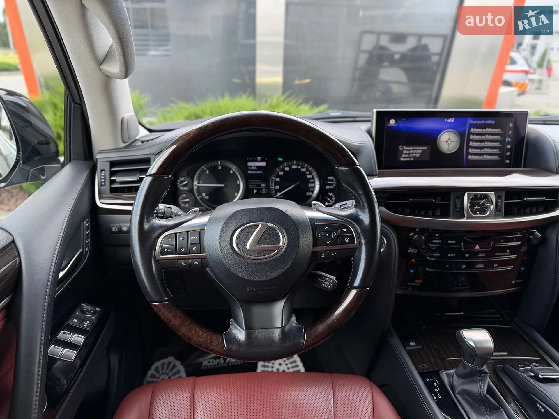 2016 Lexus LX - мініатюра 8
