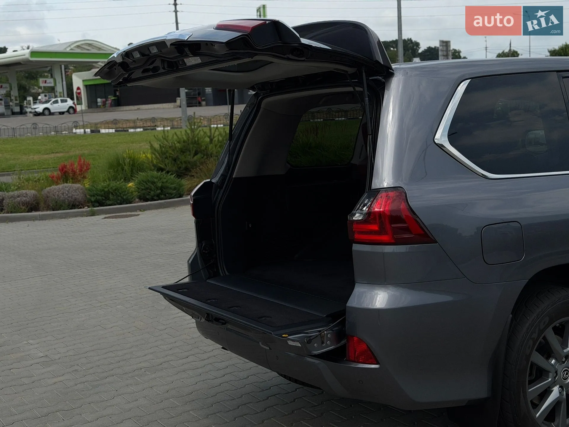 2016 Lexus LX - мініатюра 30