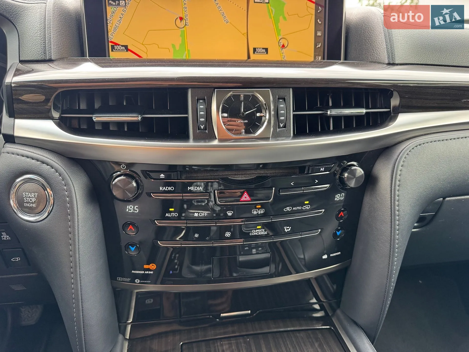 2017 Lexus LX - мініатюра 14