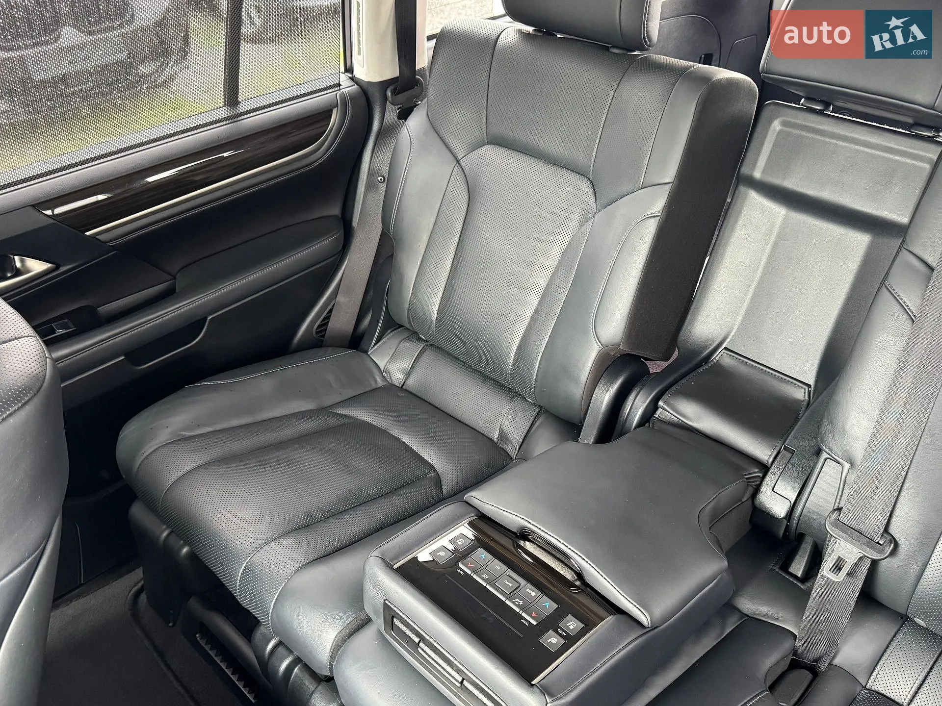 2017 Lexus LX - мініатюра 17
