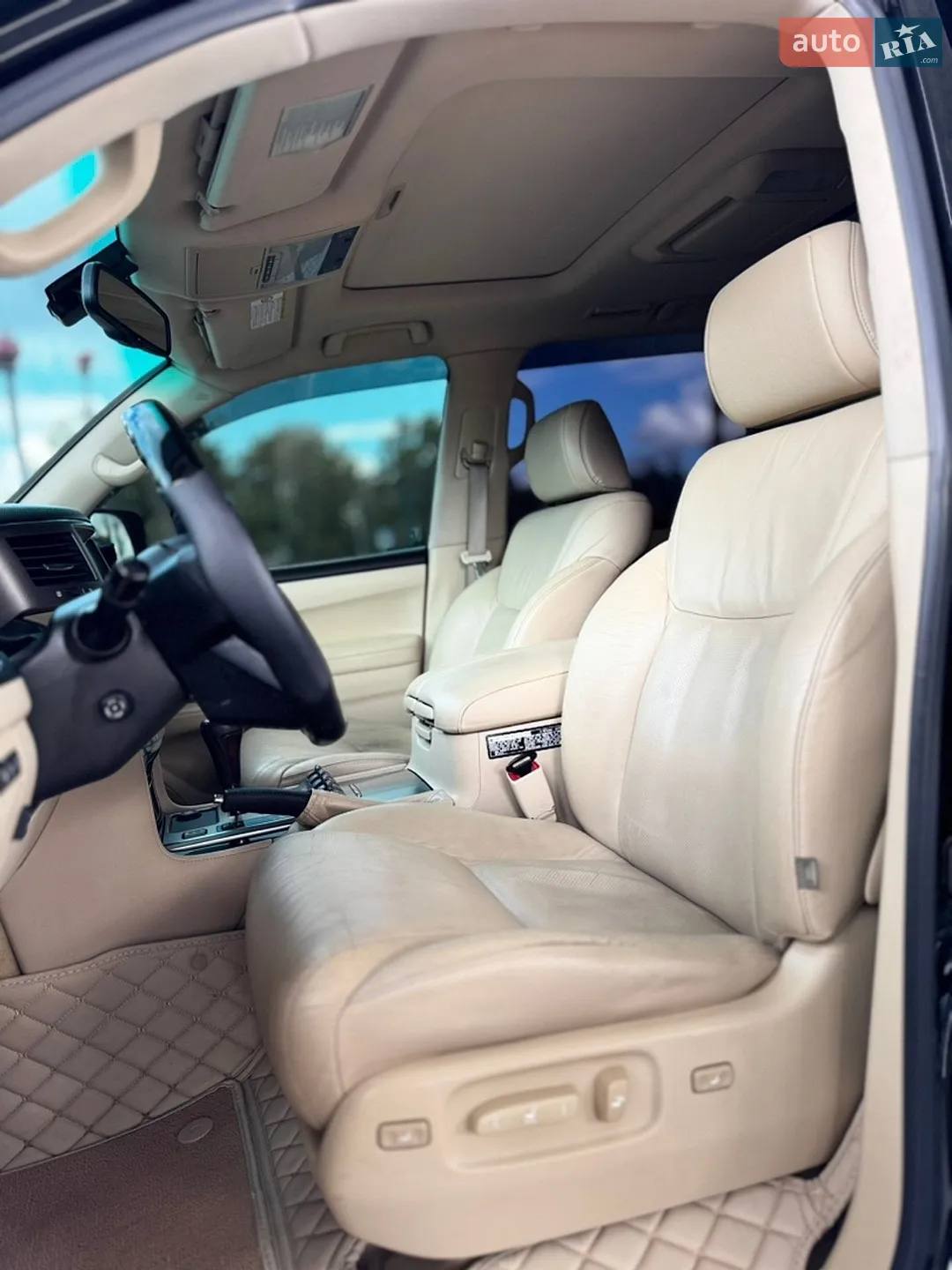 2010 Lexus LX - мініатюра 10