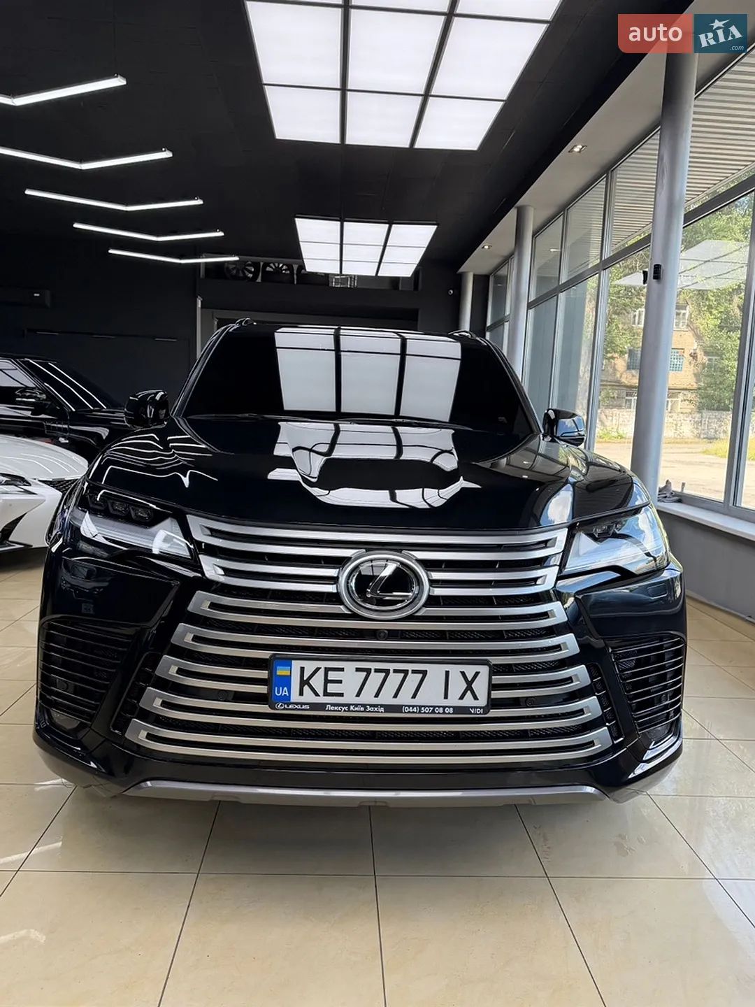 2022 Lexus LX - мініатюра 3